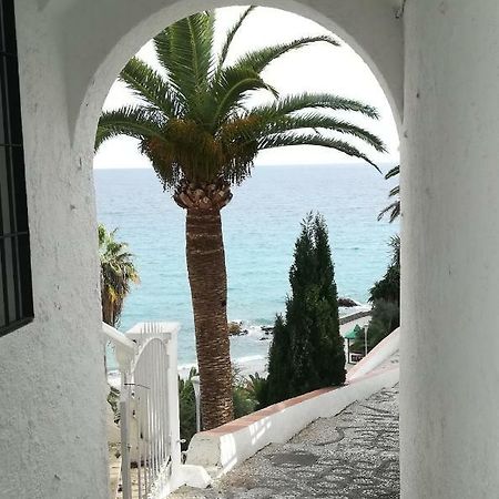 Nerja 1 Apartment Bagian luar foto