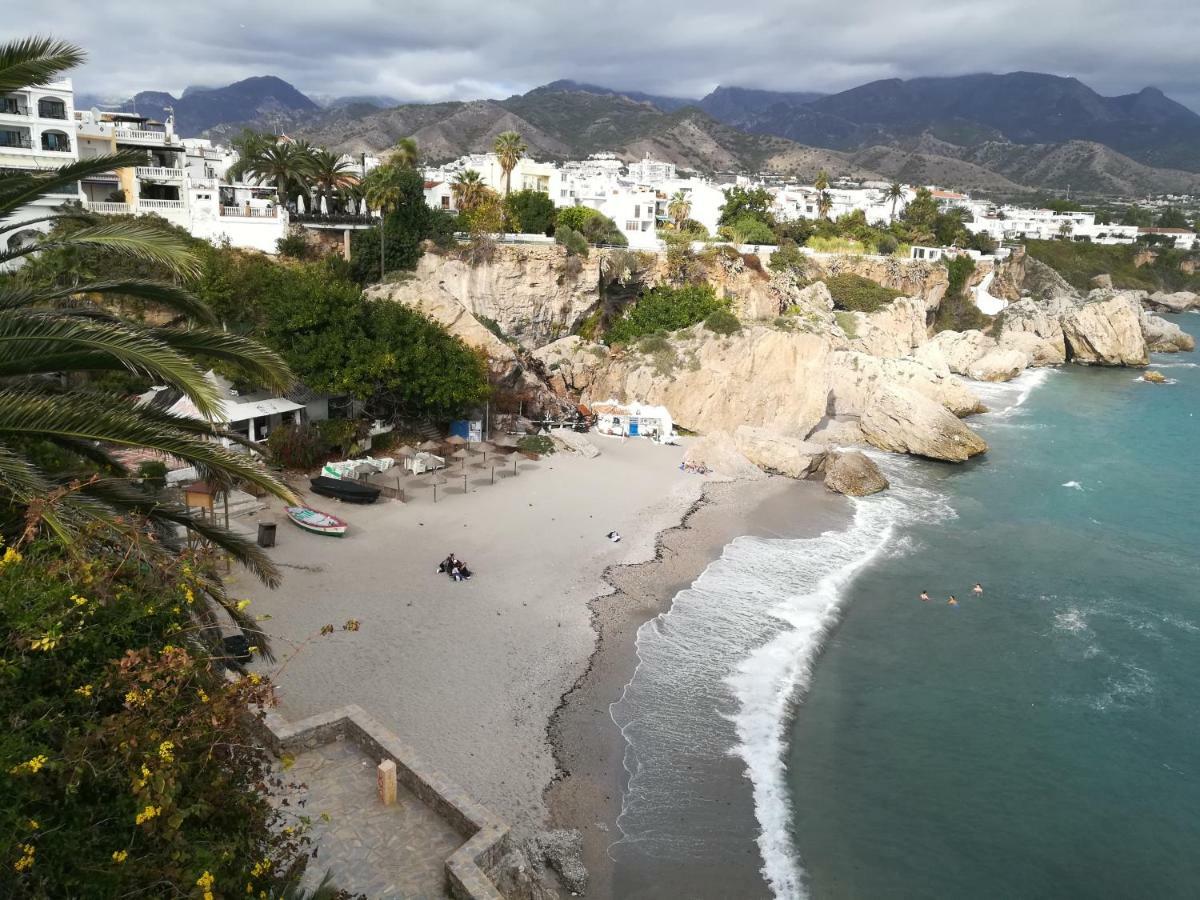 Nerja 1 Apartment Bagian luar foto