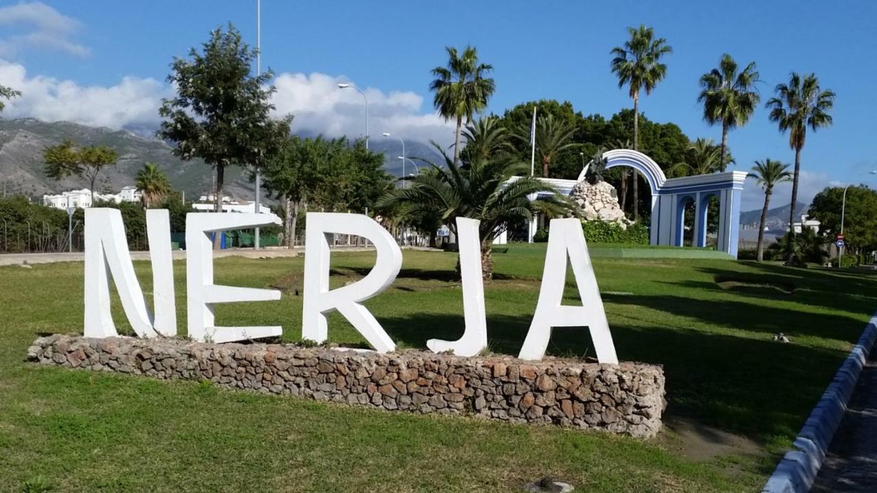Nerja 1 Apartment Bagian luar foto